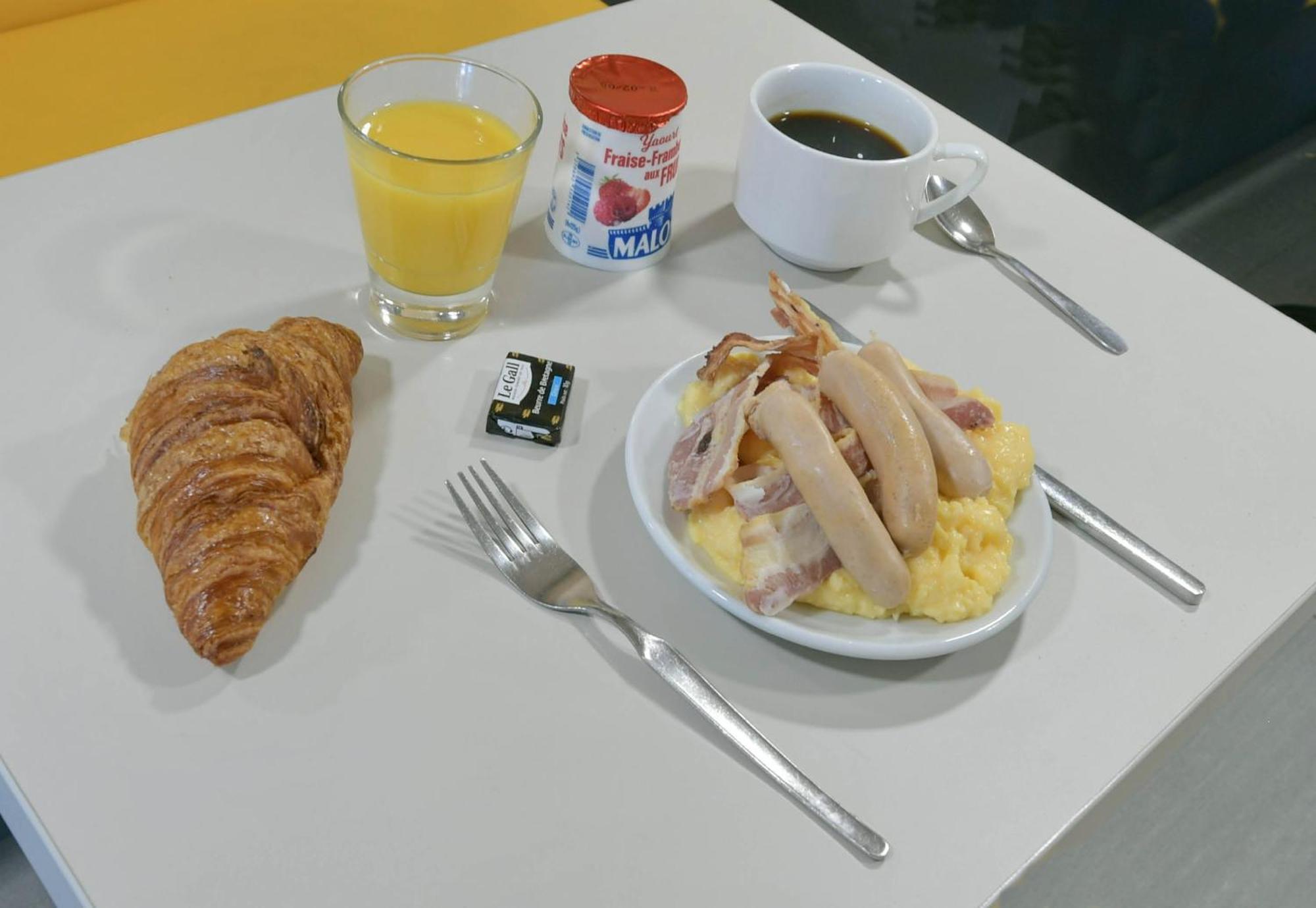 B&B Hotel Alencon Nord エクステリア 写真