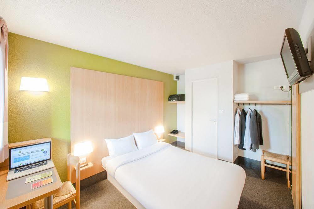 B&B Hotel Alencon Nord エクステリア 写真